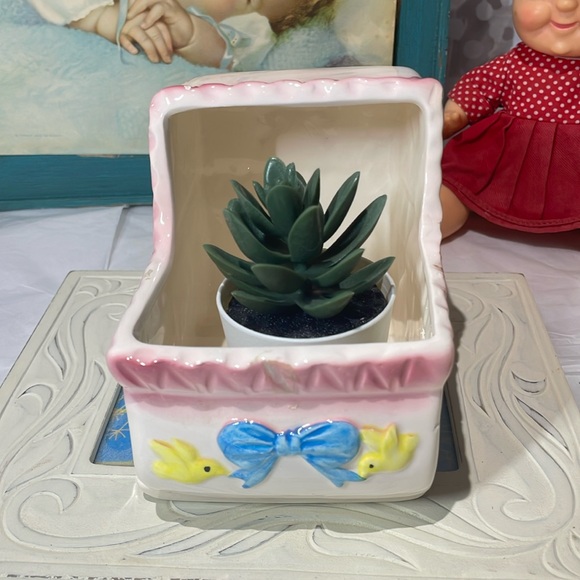 ⚡️5/$25- Vintage My Neil baby carriage planter - Picture 4 of 9